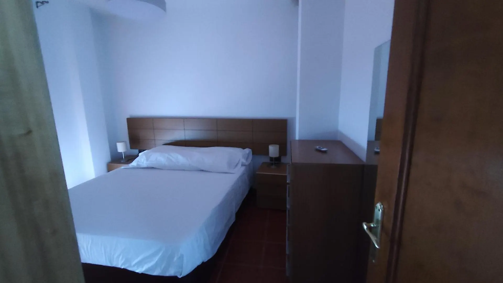 Nerja Centro Piso 3 Habitaciones 2 Banos