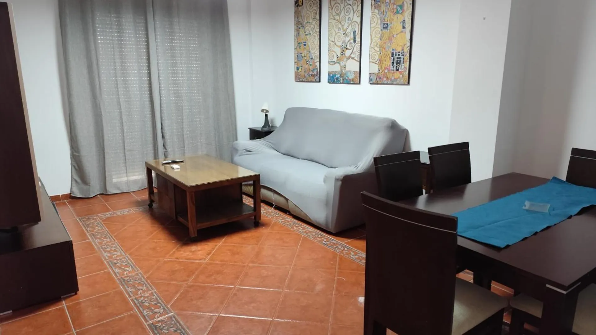 Nerja Centro Piso 3 Habitaciones 2 Banos 0*,  西班牙
